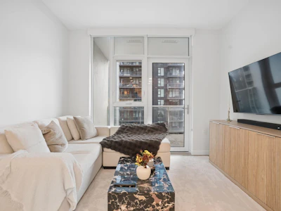 1203-4168 Lougheed Highway - 4