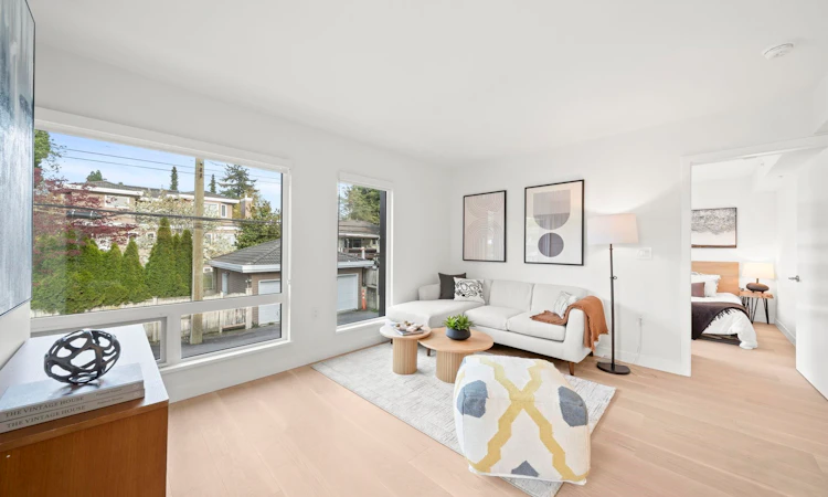 106-5212 Cambie Street