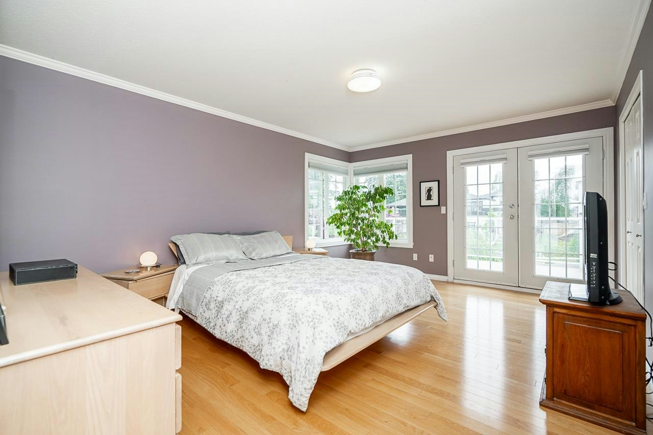 954 160b Street, Surrey, BC, V4A 9A7 - 26