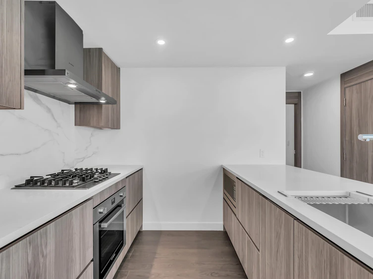 1307-13768 100 Avenue, Surrey, BC, V3T 0V2 - 4