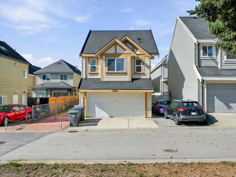 5920 131 Street, Surrey, BC, V3X 0G4 - 31