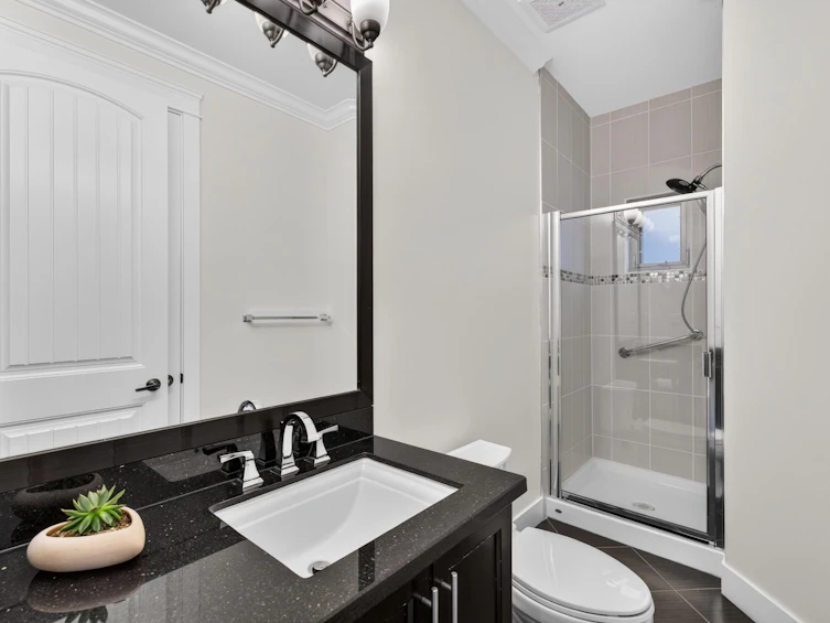 1010 E 55th Avenue, Vancouver, BC, V5X 1N9 - 18