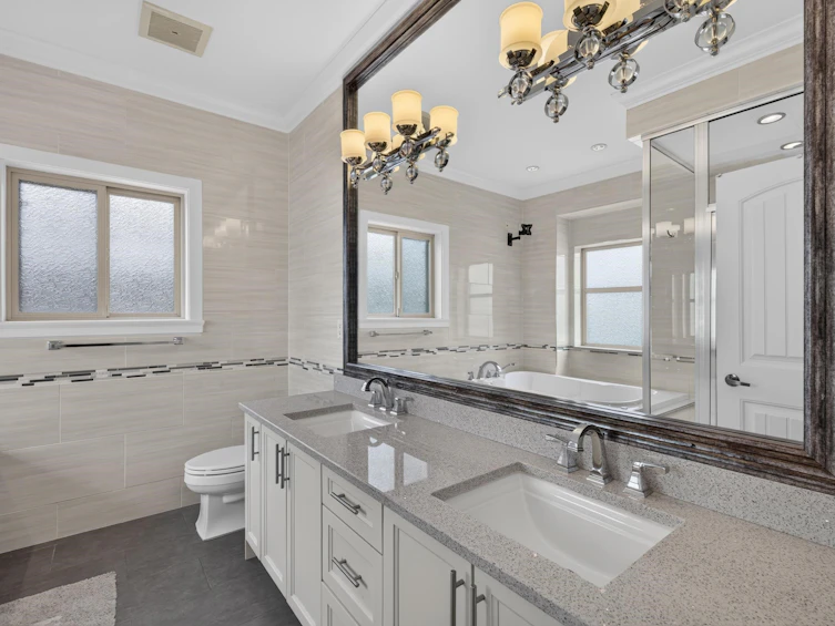 1010 E 55th Avenue, Vancouver, BC, V5X 1N9 - 22