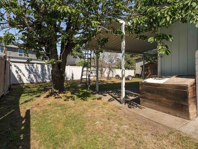 8611 Rideau Drive, Richmond, BC, V7A 4M6 - 15