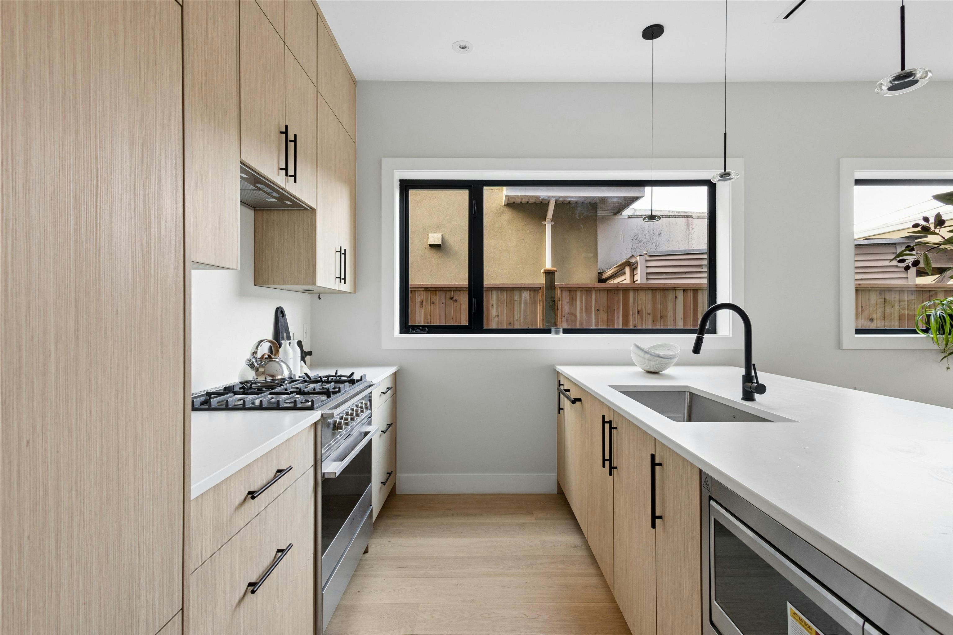 3-2017 E 23rd Avenue - 3