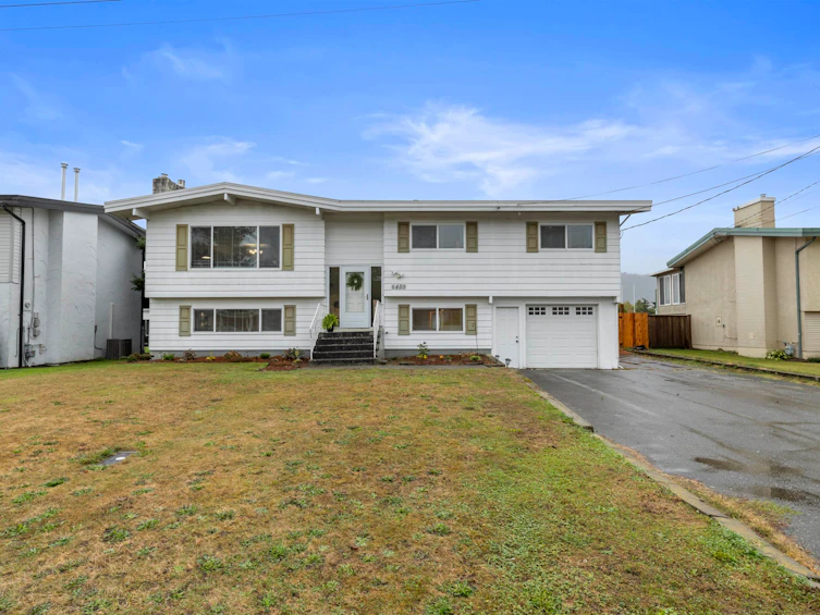 6486 Fern Street, Chilliwack, BC, V2R 1T6