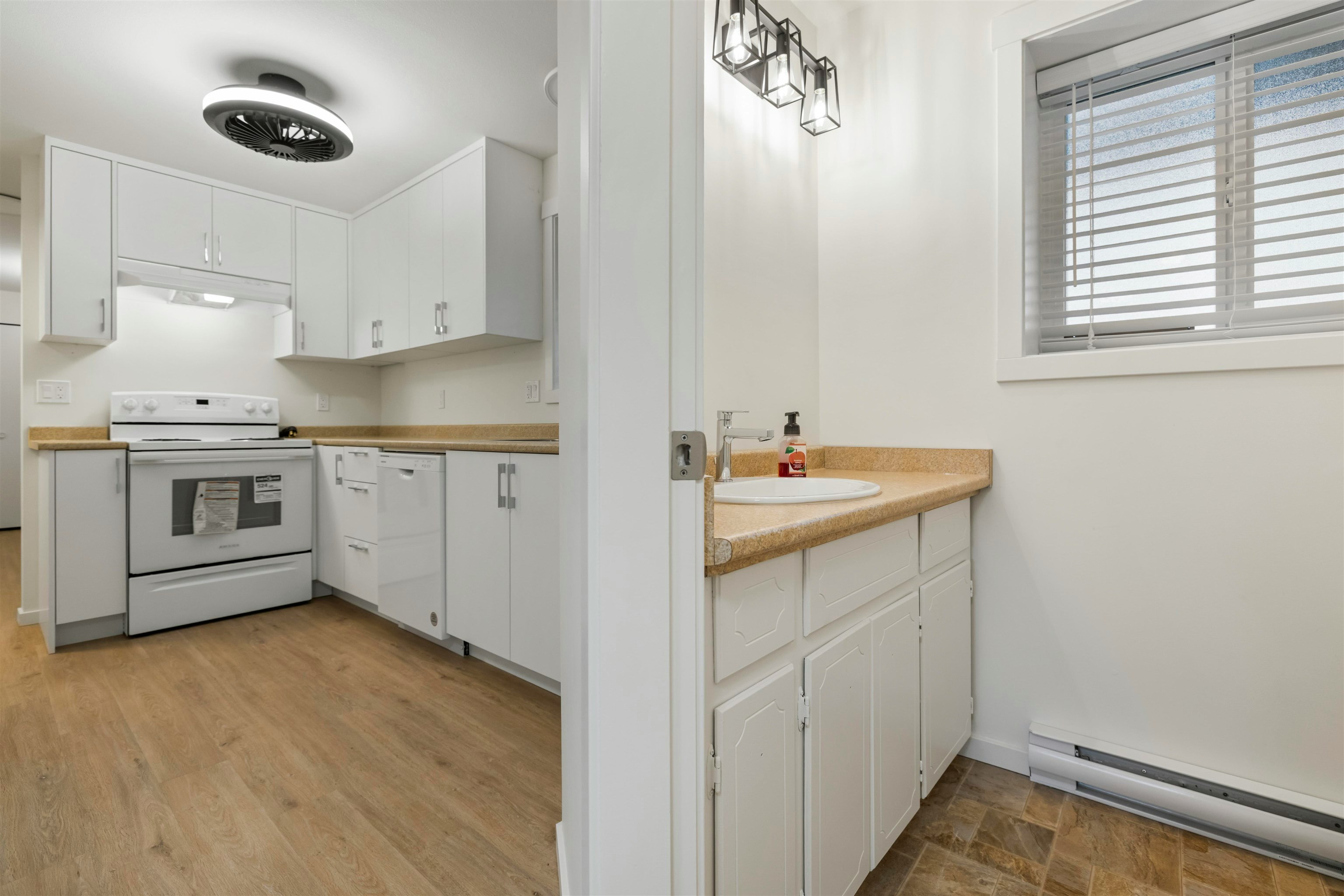 6486 Fern Street, Chilliwack, BC, V2R 1T6 - 27