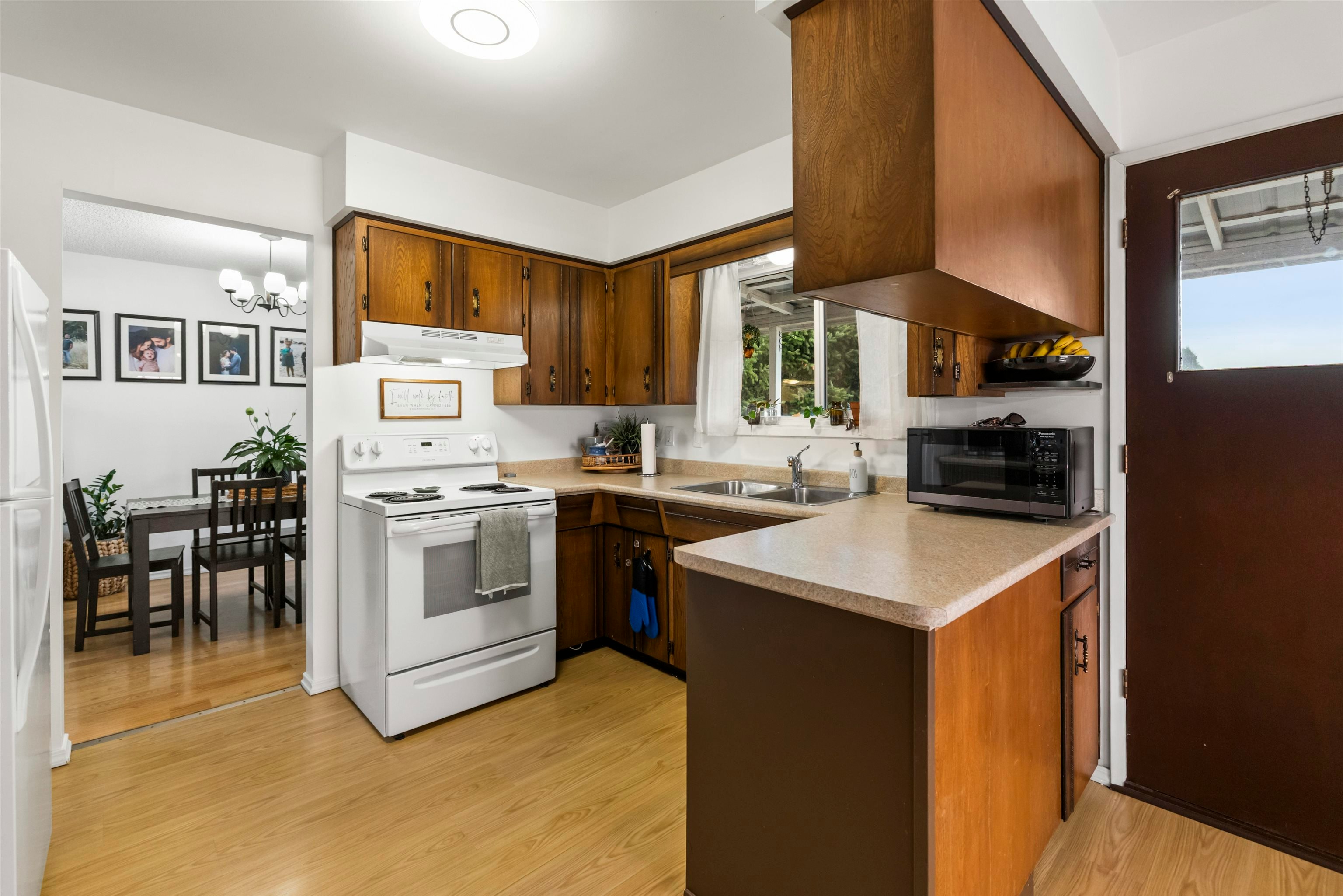 6486 Fern Street, Chilliwack, BC, V2R 1T6 - 8