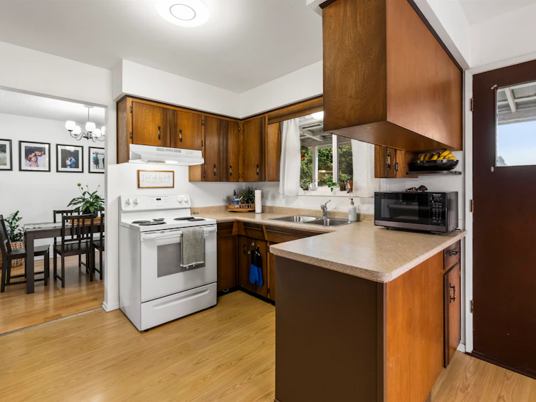 6486 Fern Street, Chilliwack, BC, V2R 1T6 - 8
