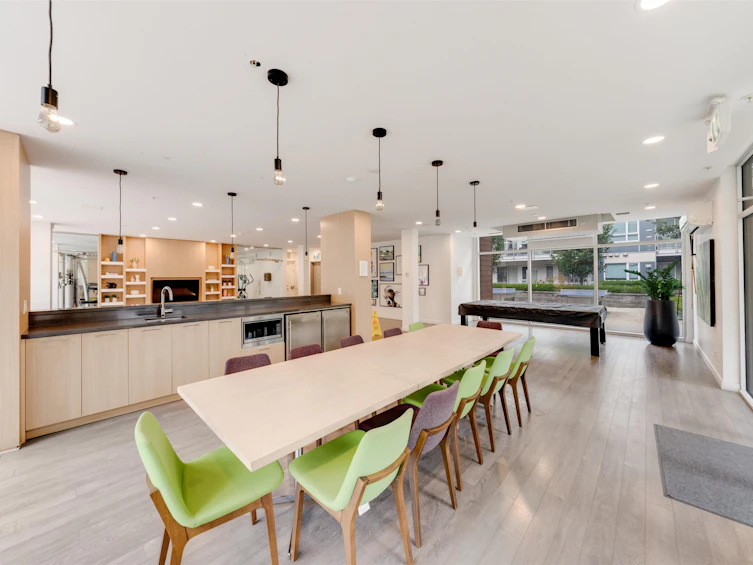 624-13963 105a Street, Surrey, BC, V3T 0M9