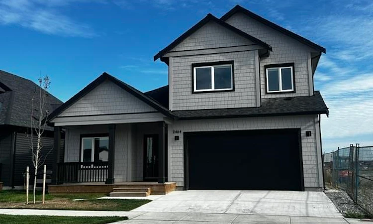 2464 Alder Way