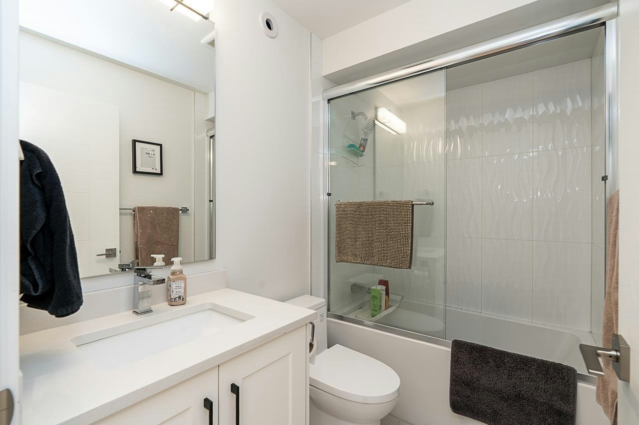 22-19624 56 Avenue, Langley, BC, V3A 3X6 - 19