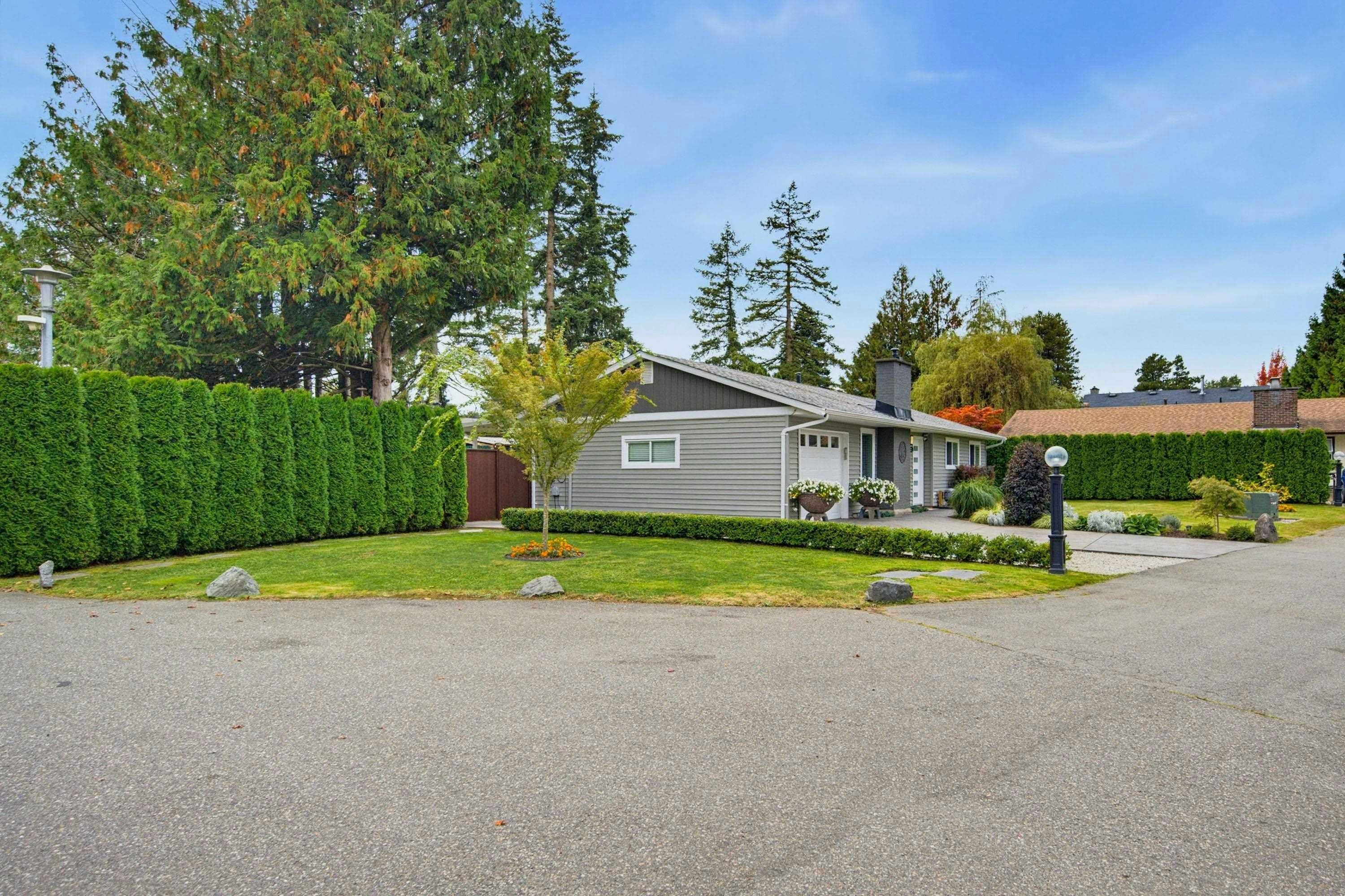 26680 32 Avenue - 2