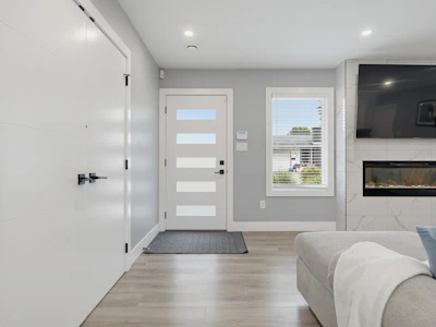 26680 32 Avenue - 3