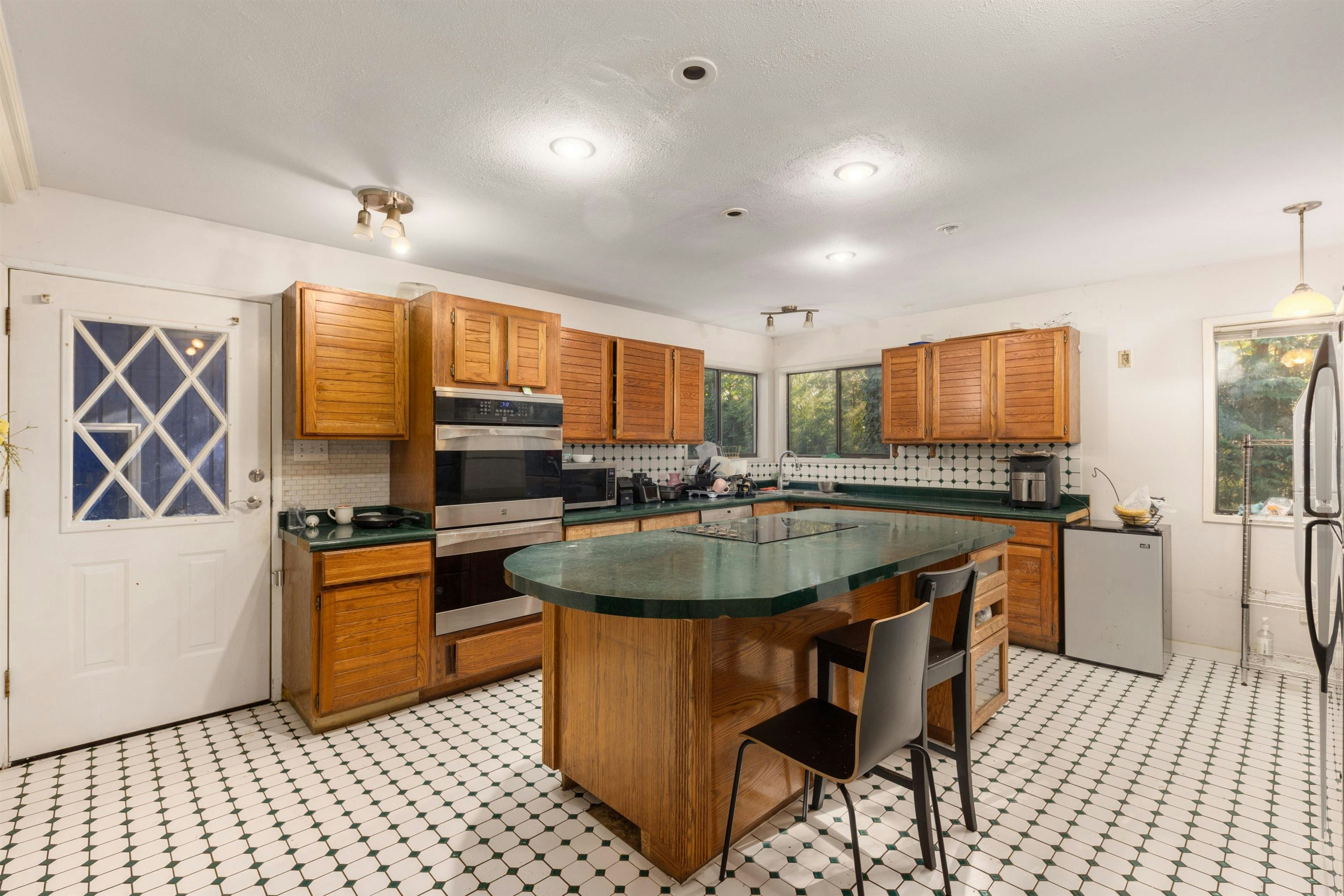 5280 Sperling Avenue, Burnaby, BC, V5E 2T5 - 4