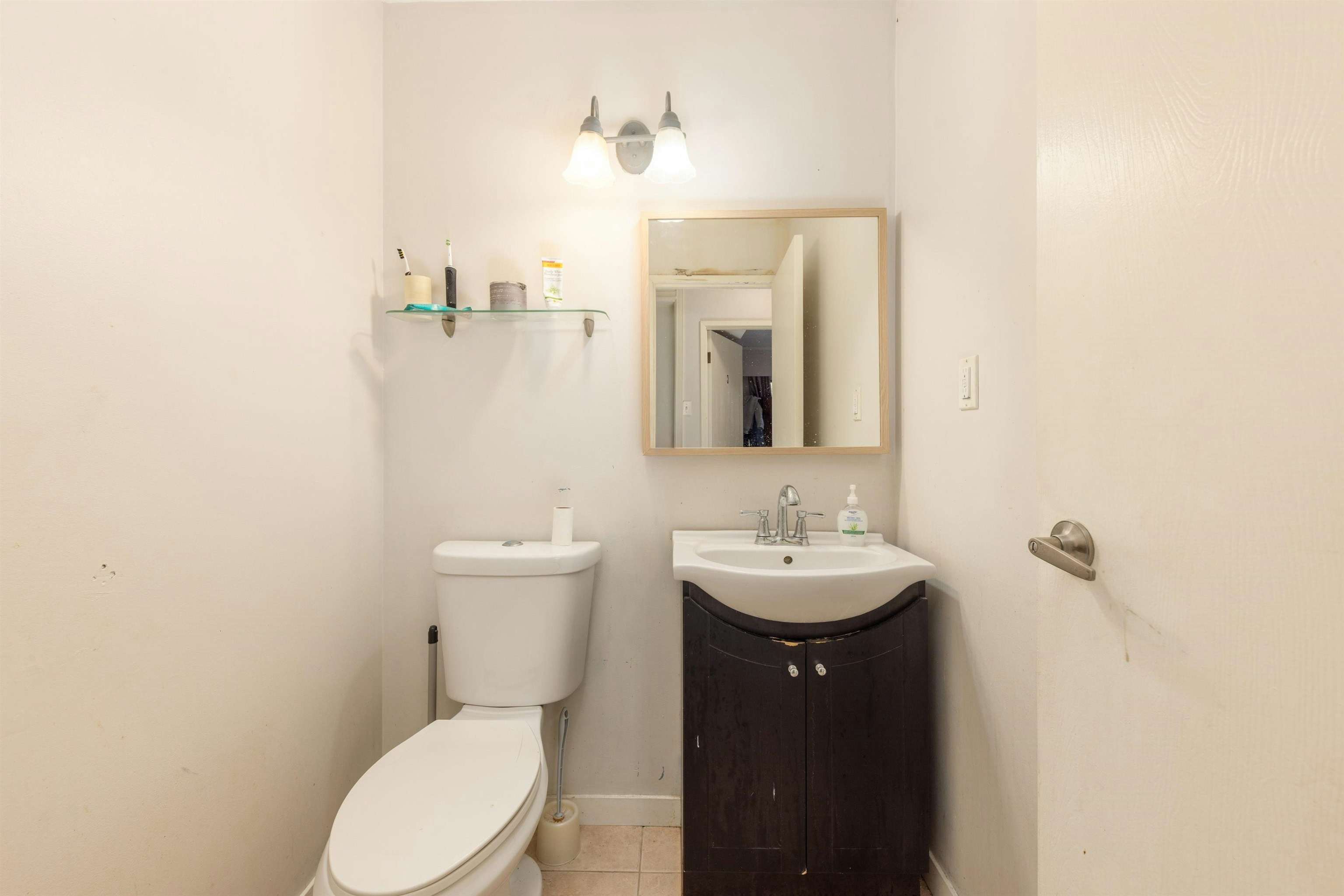 5280 Sperling Avenue, Burnaby, BC, V5E 2T5 - 8
