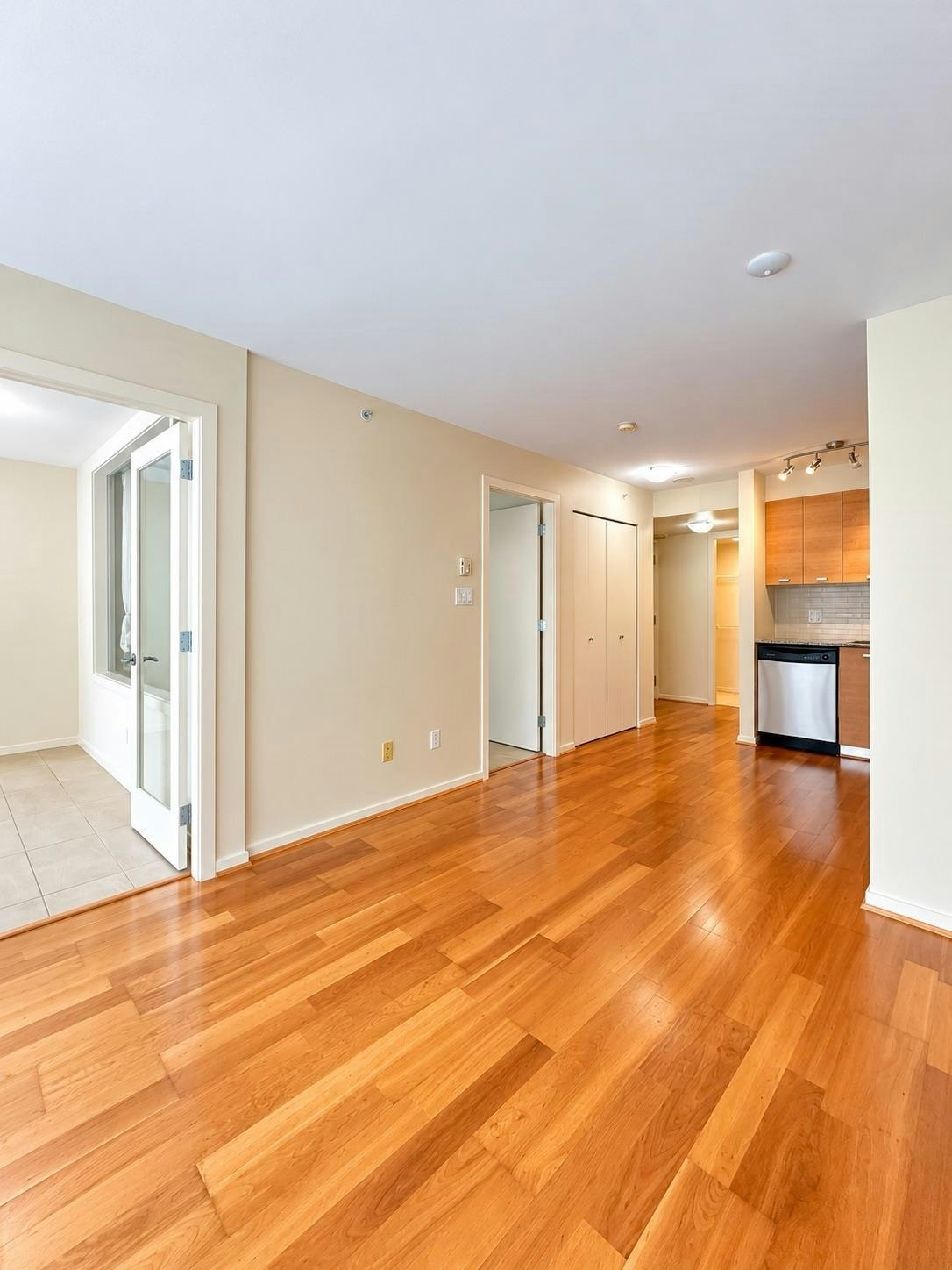 205-2483 Spruce Street, Vancouver, BC, V6H 4J2 - 3