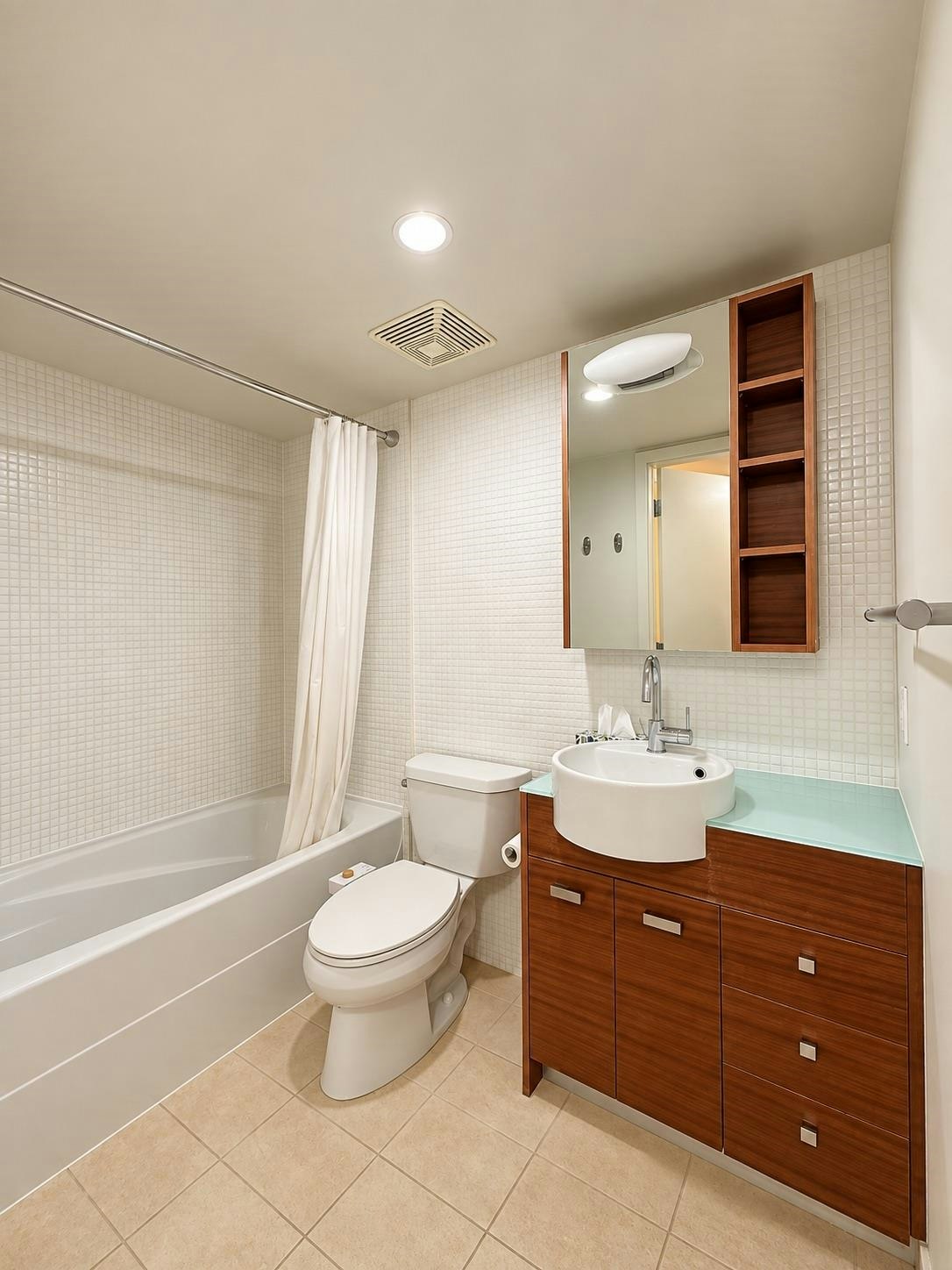 205-2483 Spruce Street, Vancouver, BC, V6H 4J2 - 10
