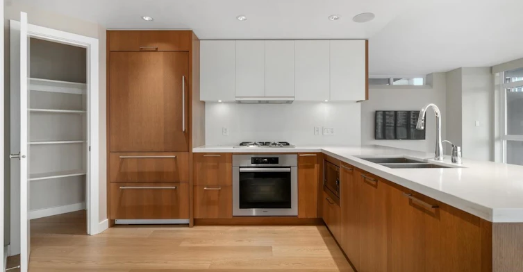 1801-1372 Seymour Street, Vancouver, BC, V6B 3P3 - 2