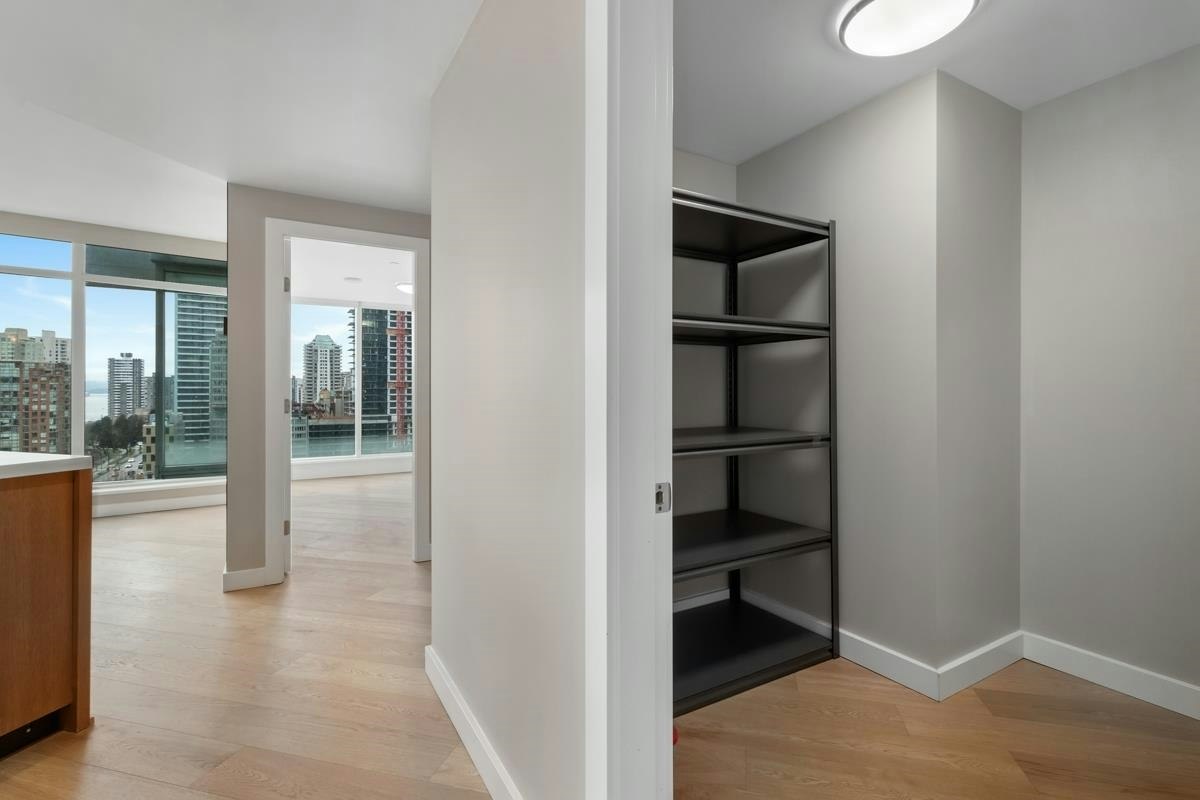 1801-1372 Seymour Street, Vancouver, BC, V6B 3P3 - 4