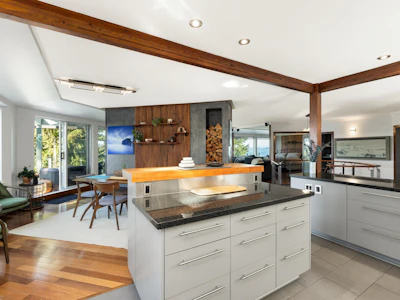 350 Bayview Place - 5