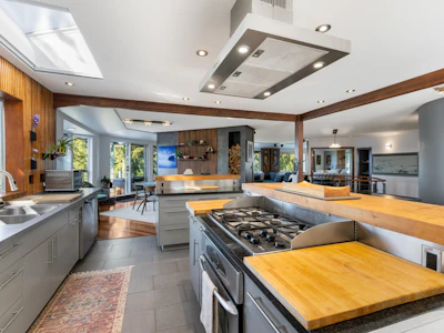 350 Bayview Place - 4