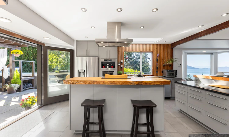 350 Bayview Place