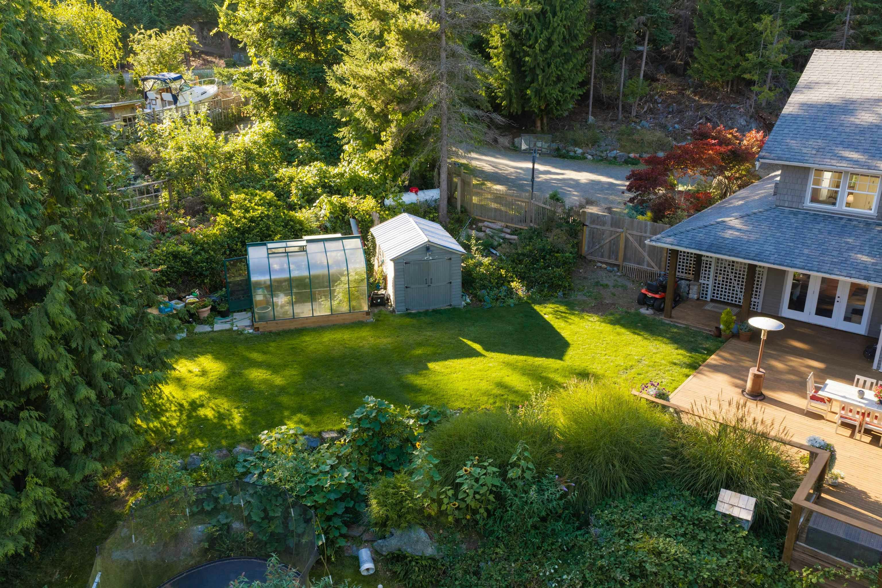 351 Salal Road, Bowen Island, BC, V0N 1G2 - 35