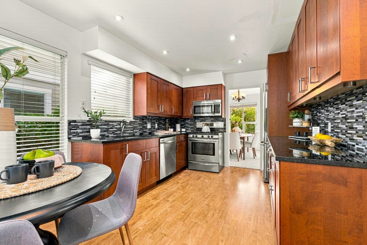 62-650 Roche Point Drive, North Vancouver, BC, V7H 2Z5 - 11