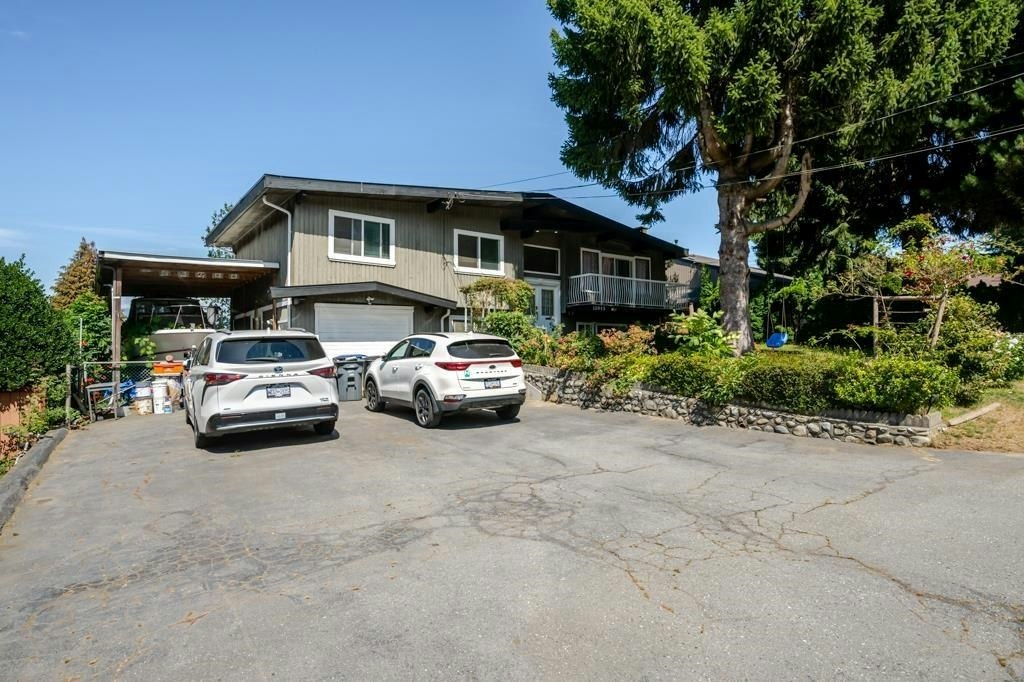 13945 116 Avenue, Surrey, BC, V3R 2T3