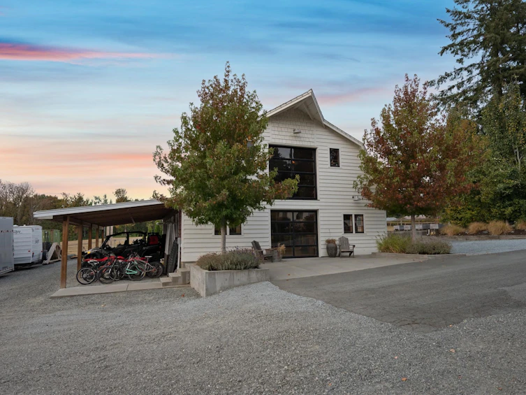 6035 Bradner Road, Abbotsford, BC, V4X 2C7 - 17