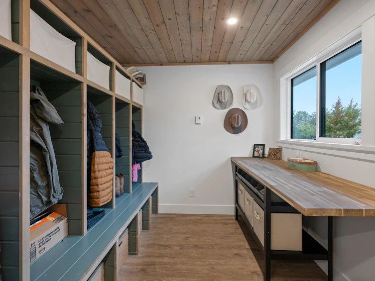 6035 Bradner Road, Abbotsford, BC, V4X 2C7 - 35