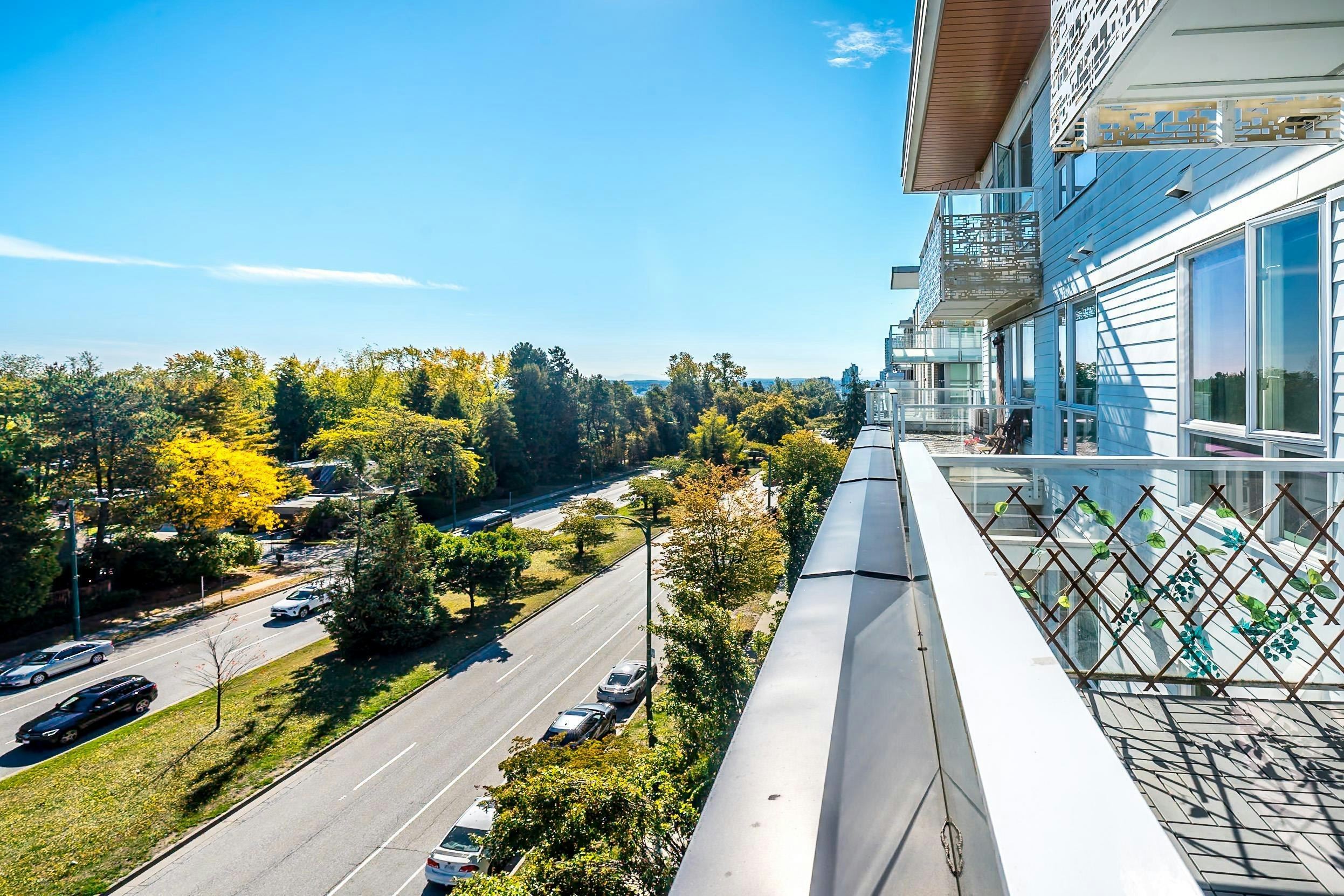 602-6677 Cambie Street, Vancouver, BC, V6P 0E6 - 3