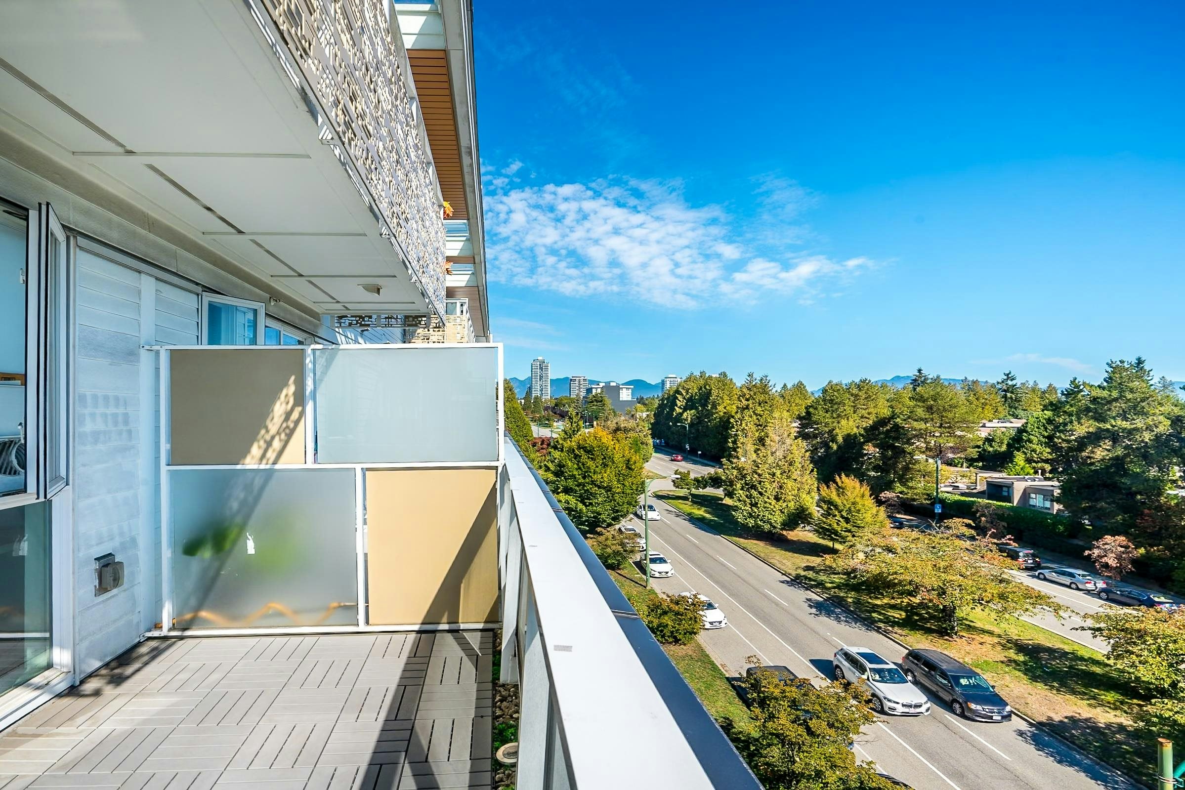 602-6677 Cambie Street, Vancouver, BC, V6P 0E6 - 4
