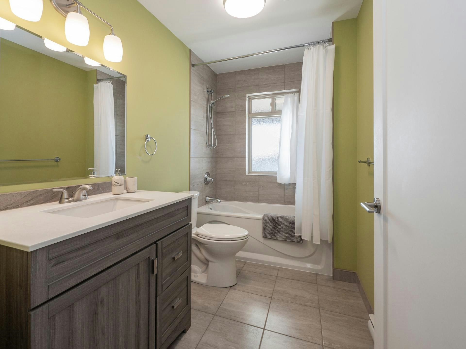 6682 Sunshine Coast Highway, Sechelt, BC, V0N 3A8 - 28