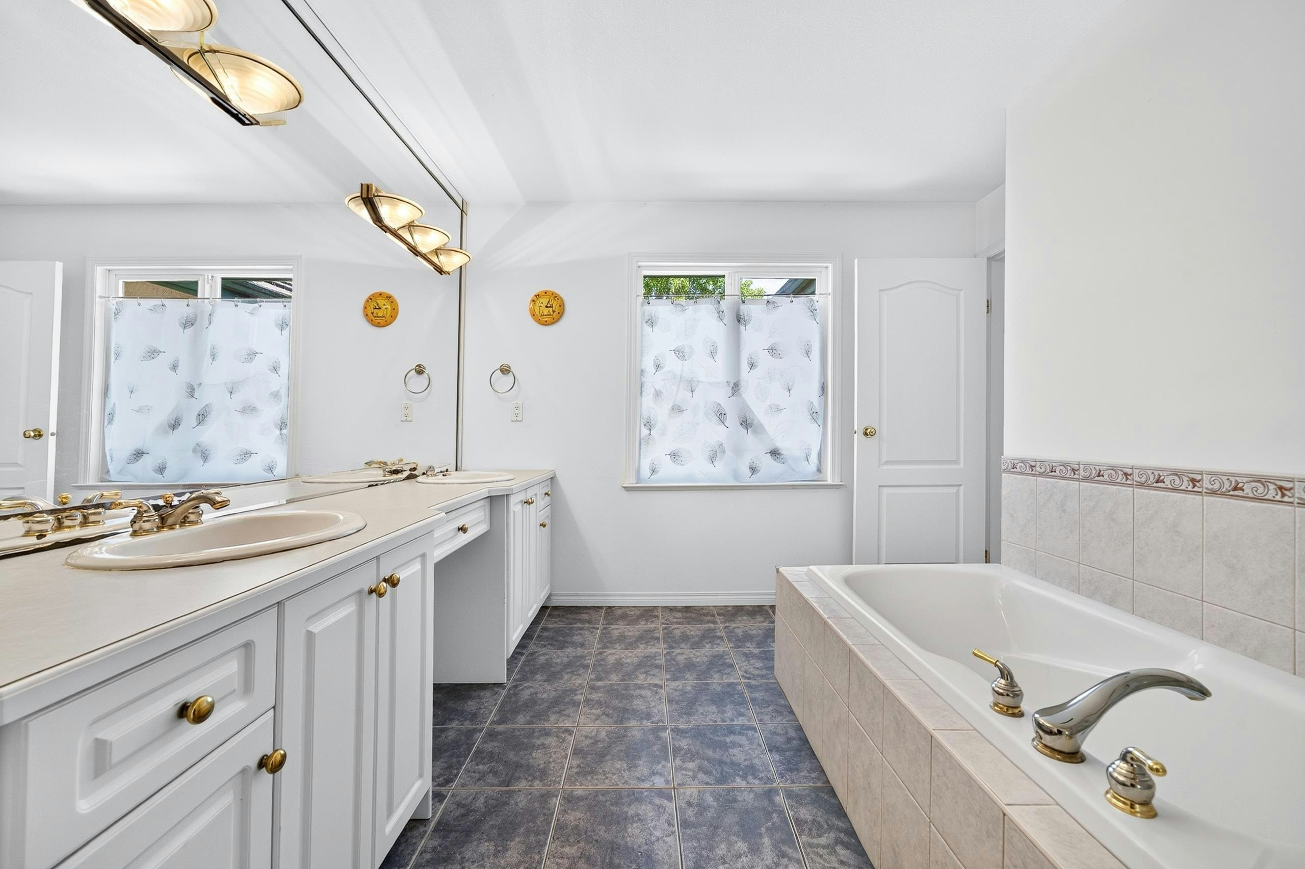 6215 Dunsmuir Crescent, Richmond, BC, V7C 5T7 - 32
