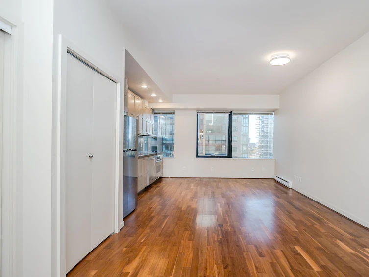 1113-1333 W Georgia Street, Vancouver, BC, V6E 4V3 - 11