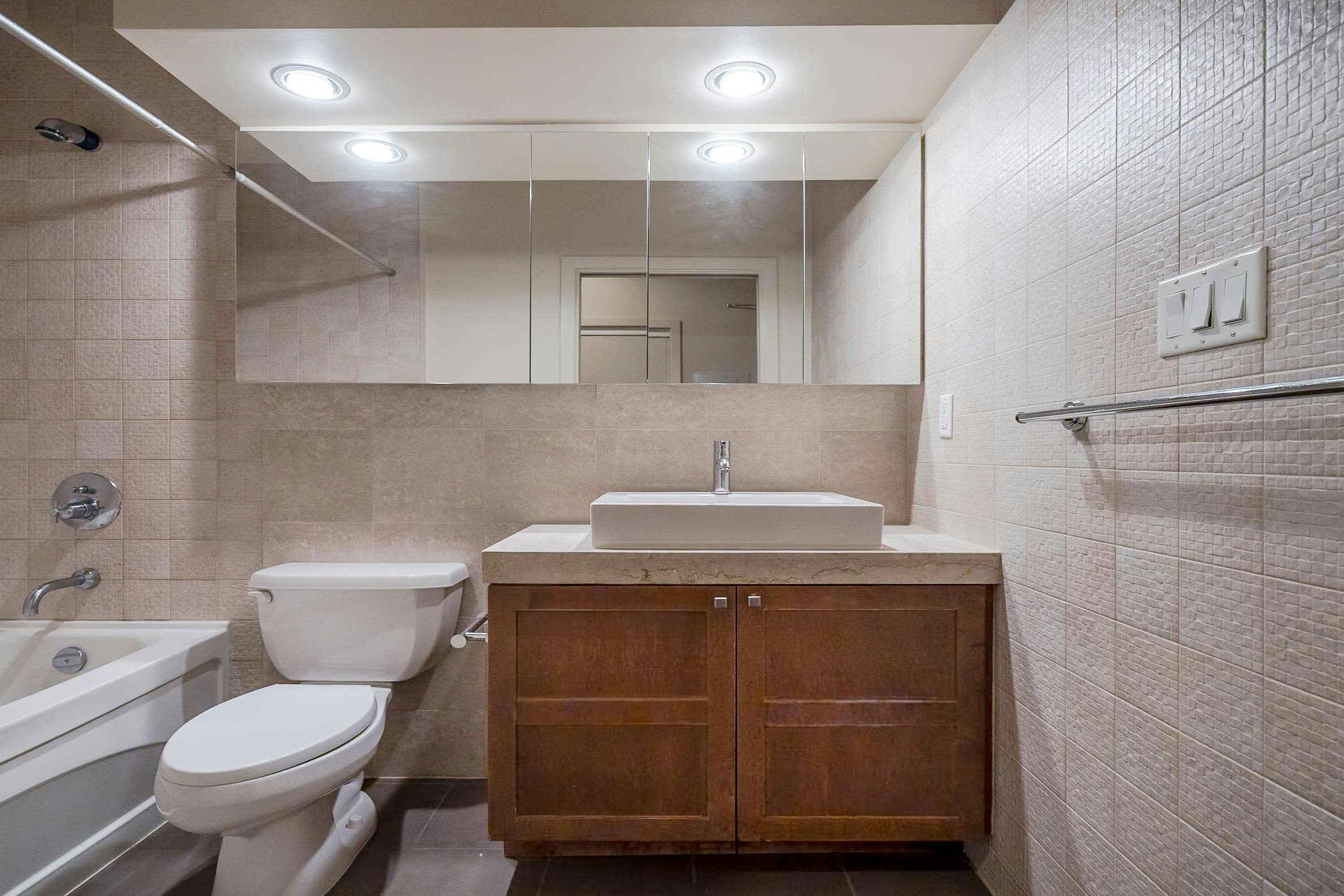 1113-1333 W Georgia Street, Vancouver, BC, V6E 4V3 - 19