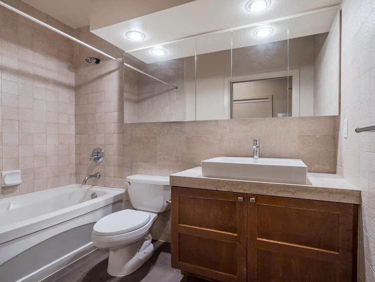 1113-1333 W Georgia Street, Vancouver, BC, V6E 4V3 - 18