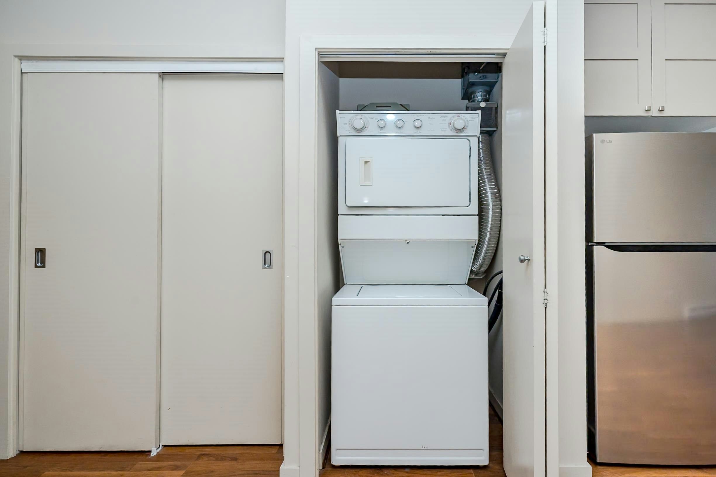 1113-1333 W Georgia Street, Vancouver, BC, V6E 4V3 - 17