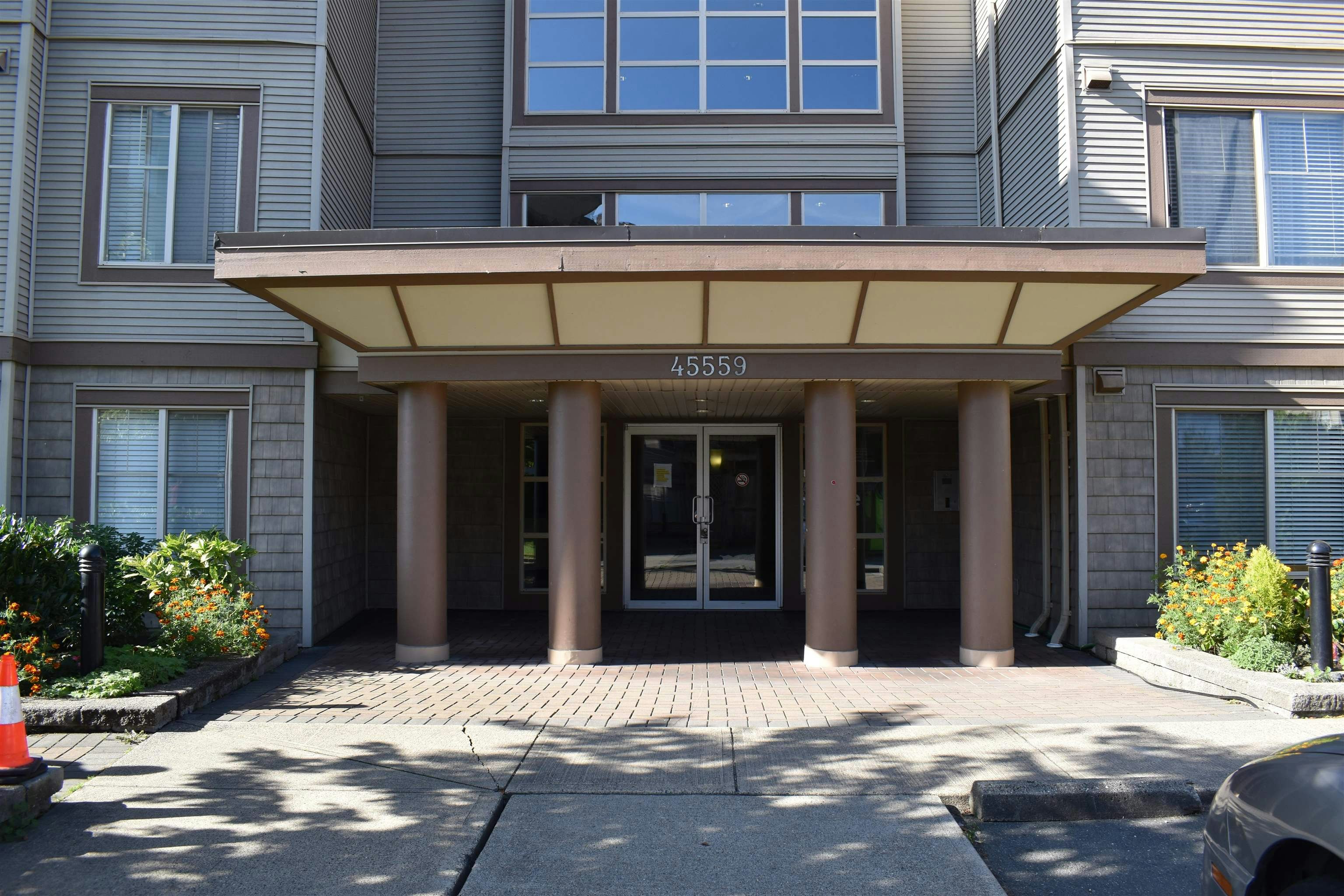 402-45559 Yale Road, Chilliwack, BC, V2P 0B1