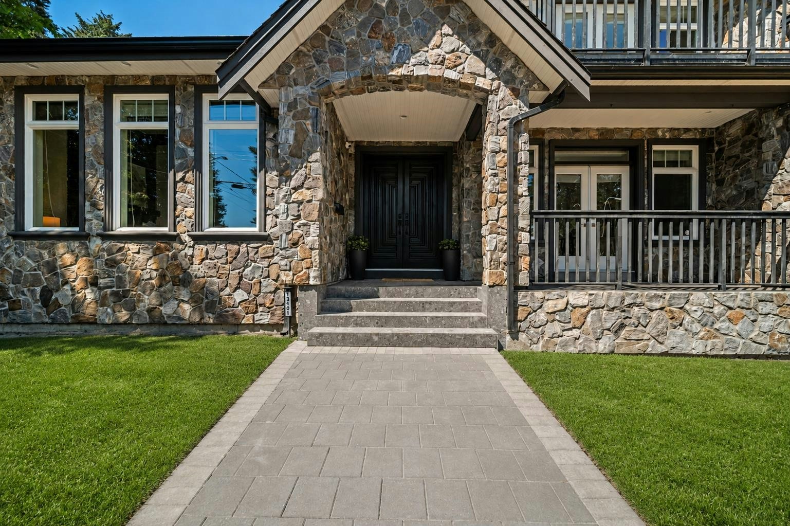 13101 14 Avenue, Surrey, BC, V4A 1G6 - 4