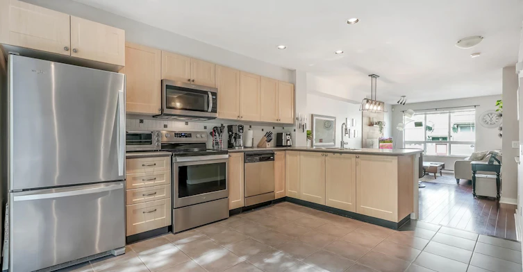 15168 36 Avenue, Surrey, BC, V3S 0Z6 - 9