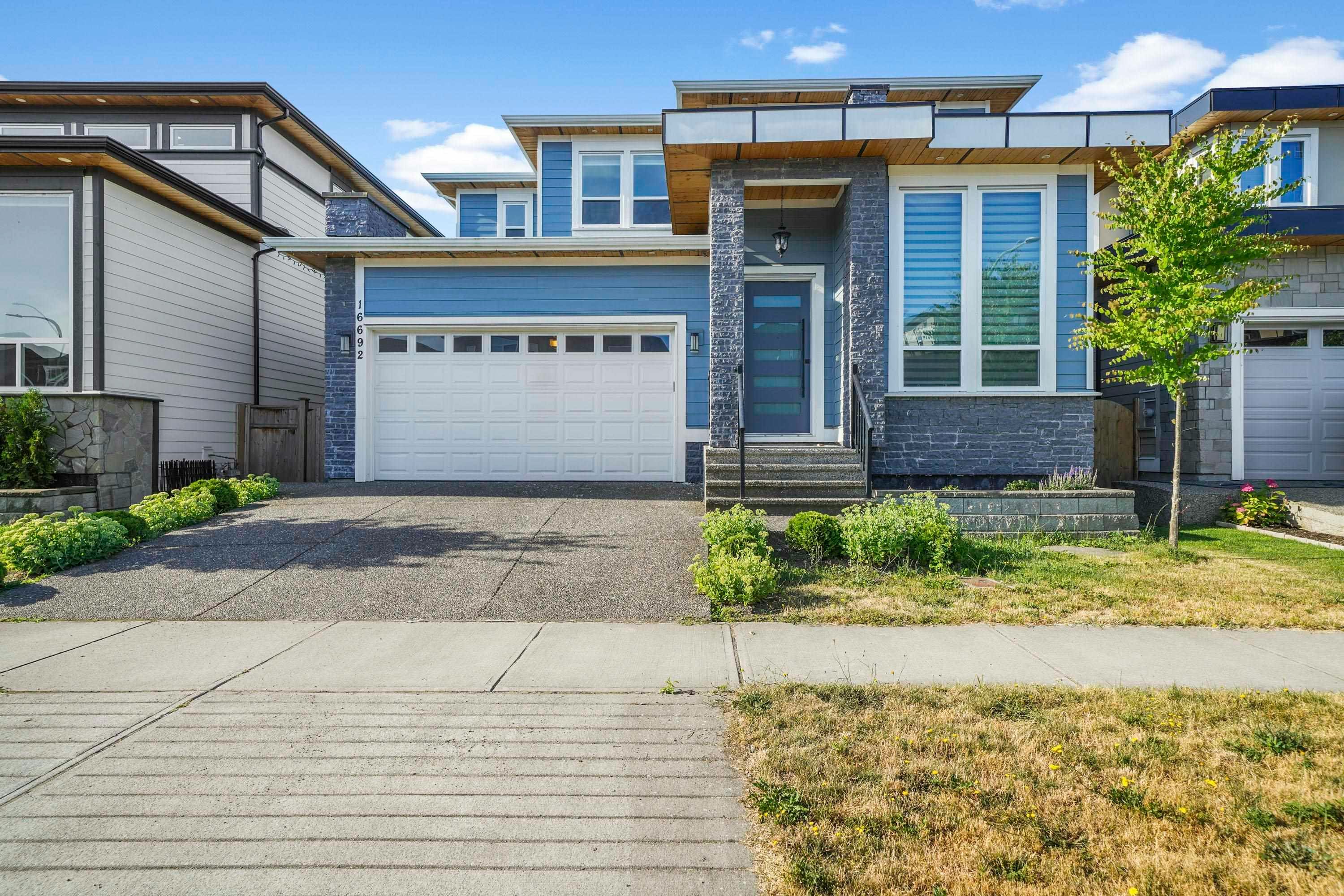 1699* 18 Avenue, Surrey, BC, V3Z 9X5
