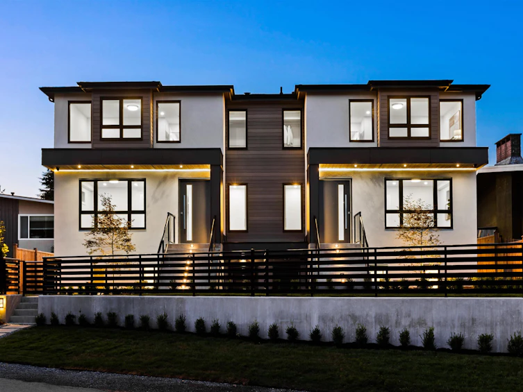 1-7061 Paulus Crescent, Burnaby, BC, V5A 1P4