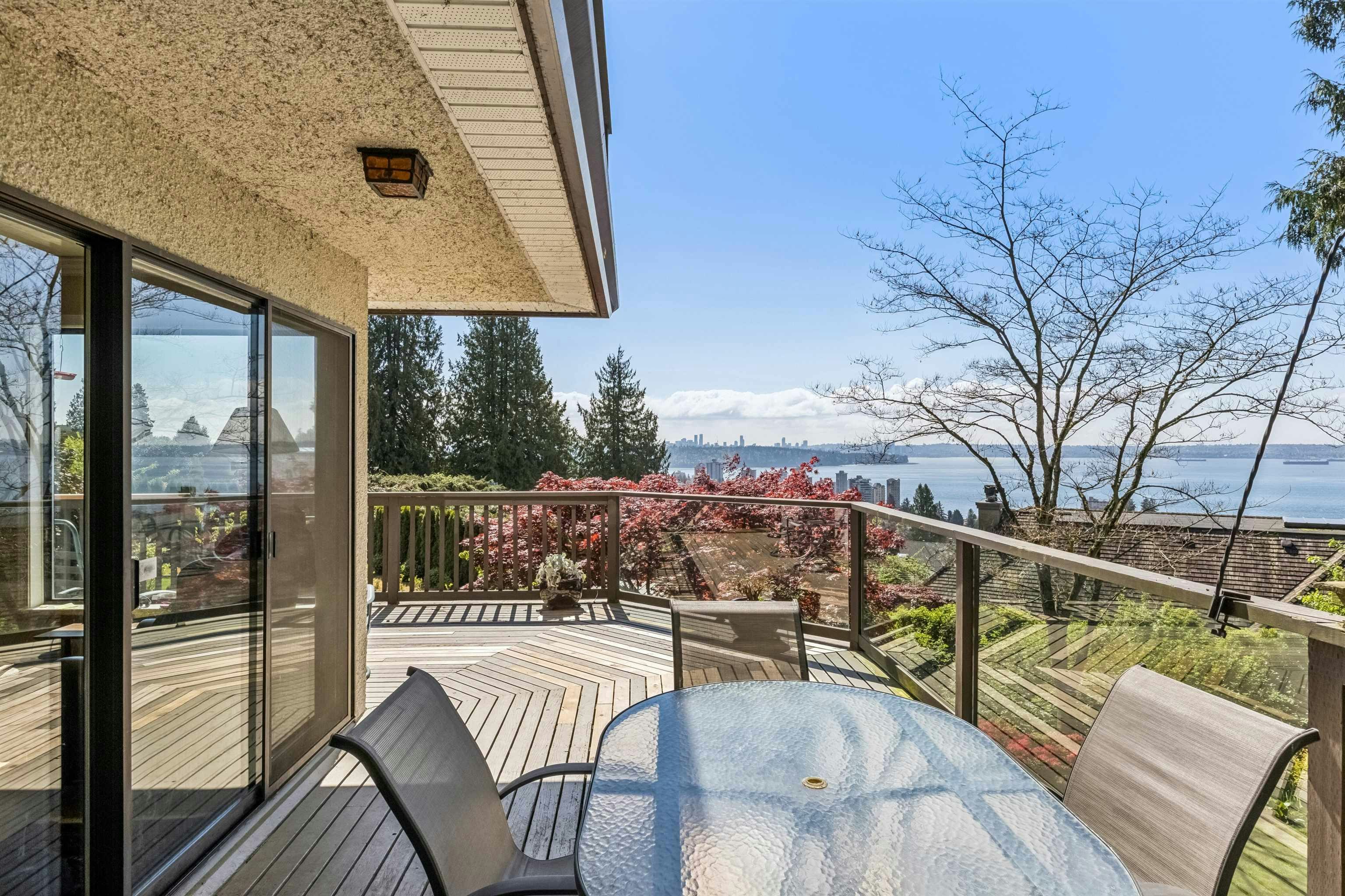 2440 Queens Avenue, West Vancouver, BC, V7V 2Y6 - 13