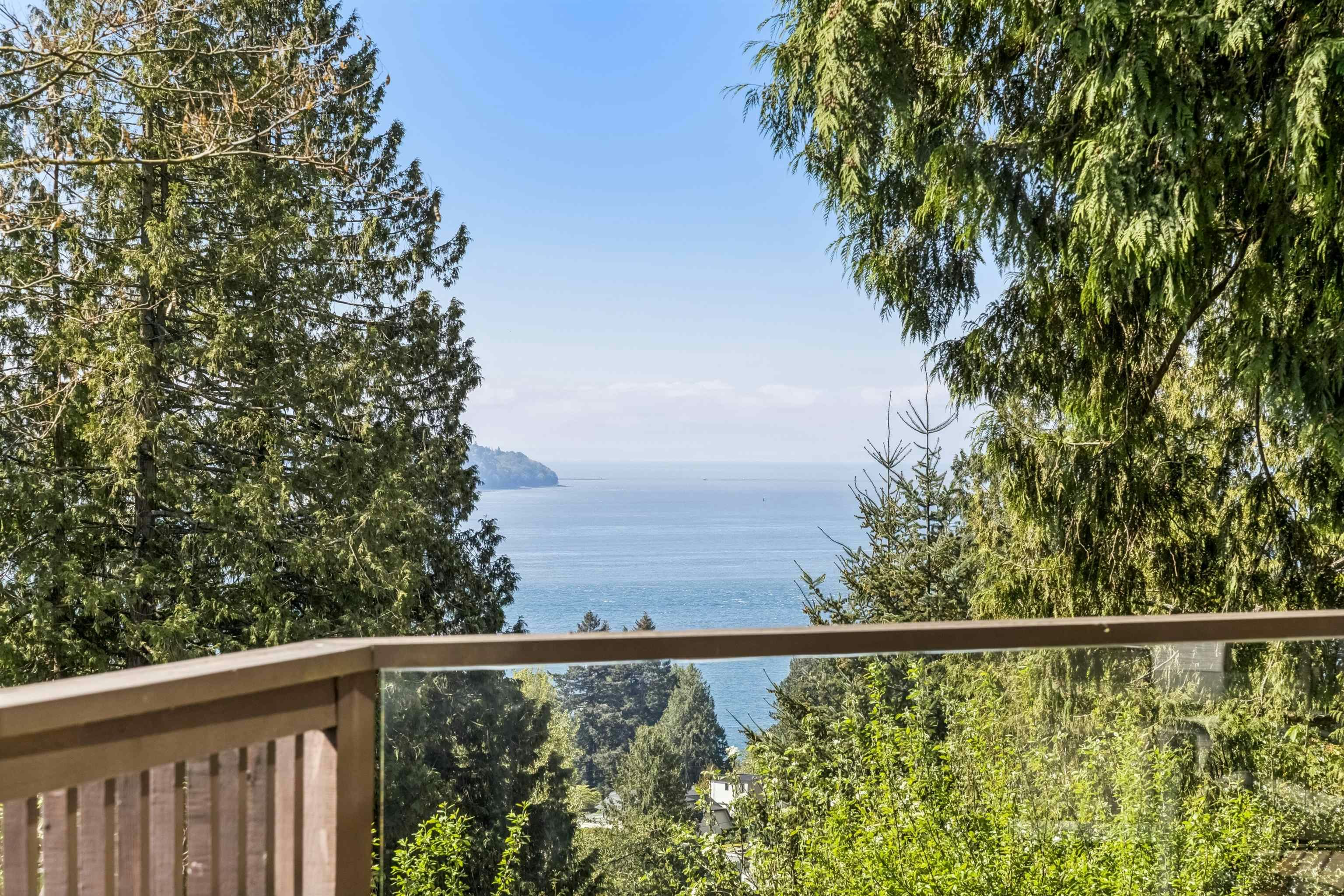 2440 Queens Avenue, West Vancouver, BC, V7V 2Y6 - 5