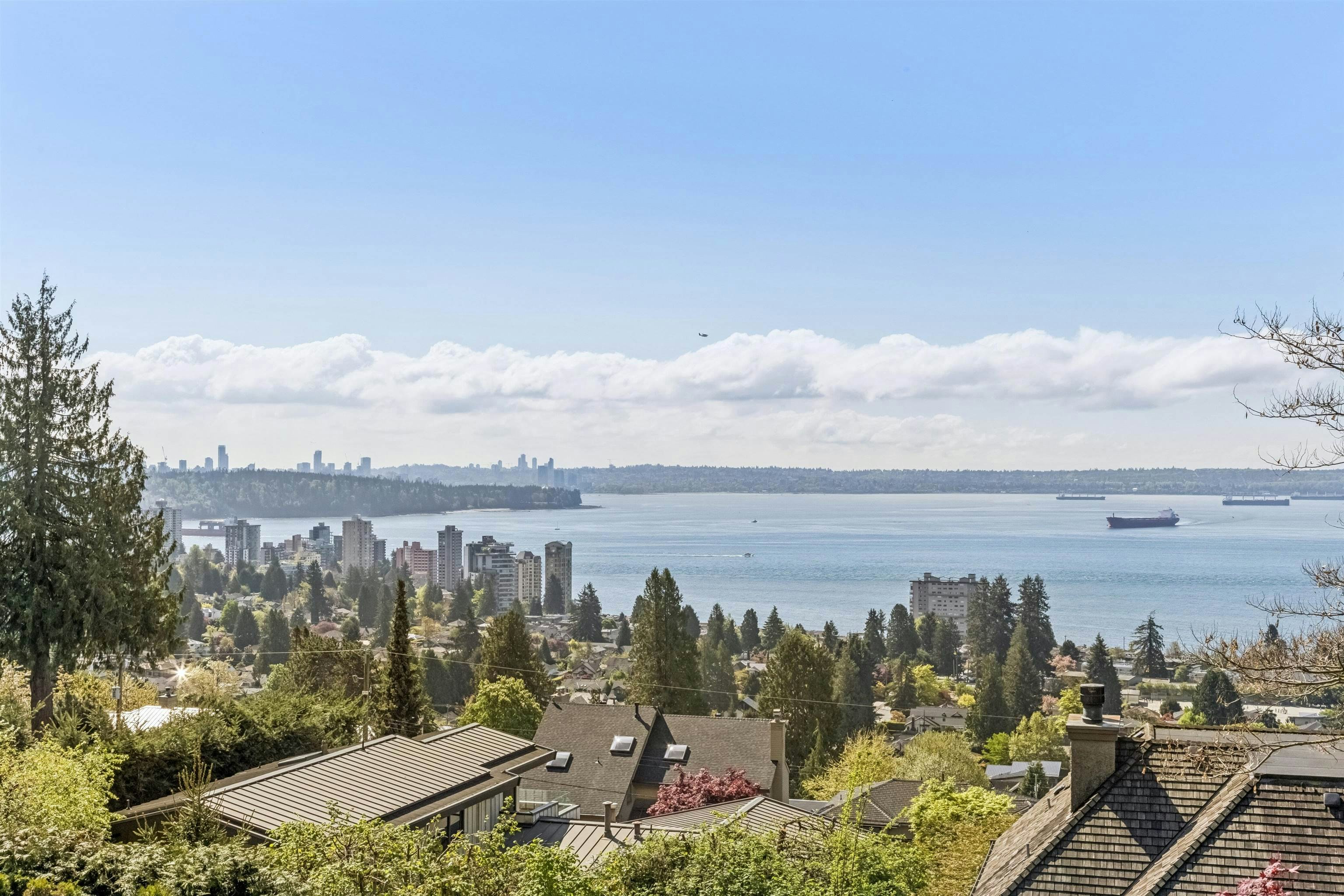 2440 Queens Avenue, West Vancouver, BC, V7V 2Y6 - 38