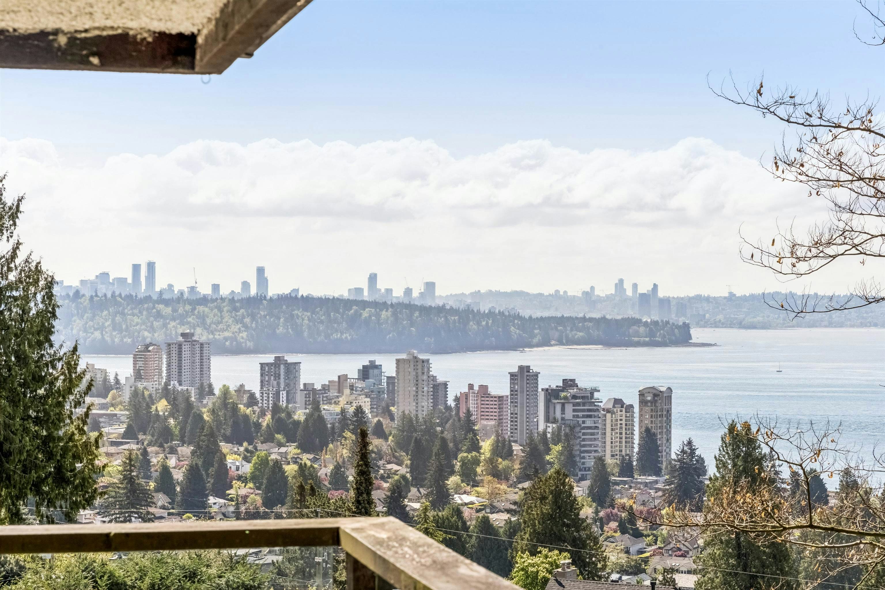 2440 Queens Avenue, West Vancouver, BC, V7V 2Y6 - 39