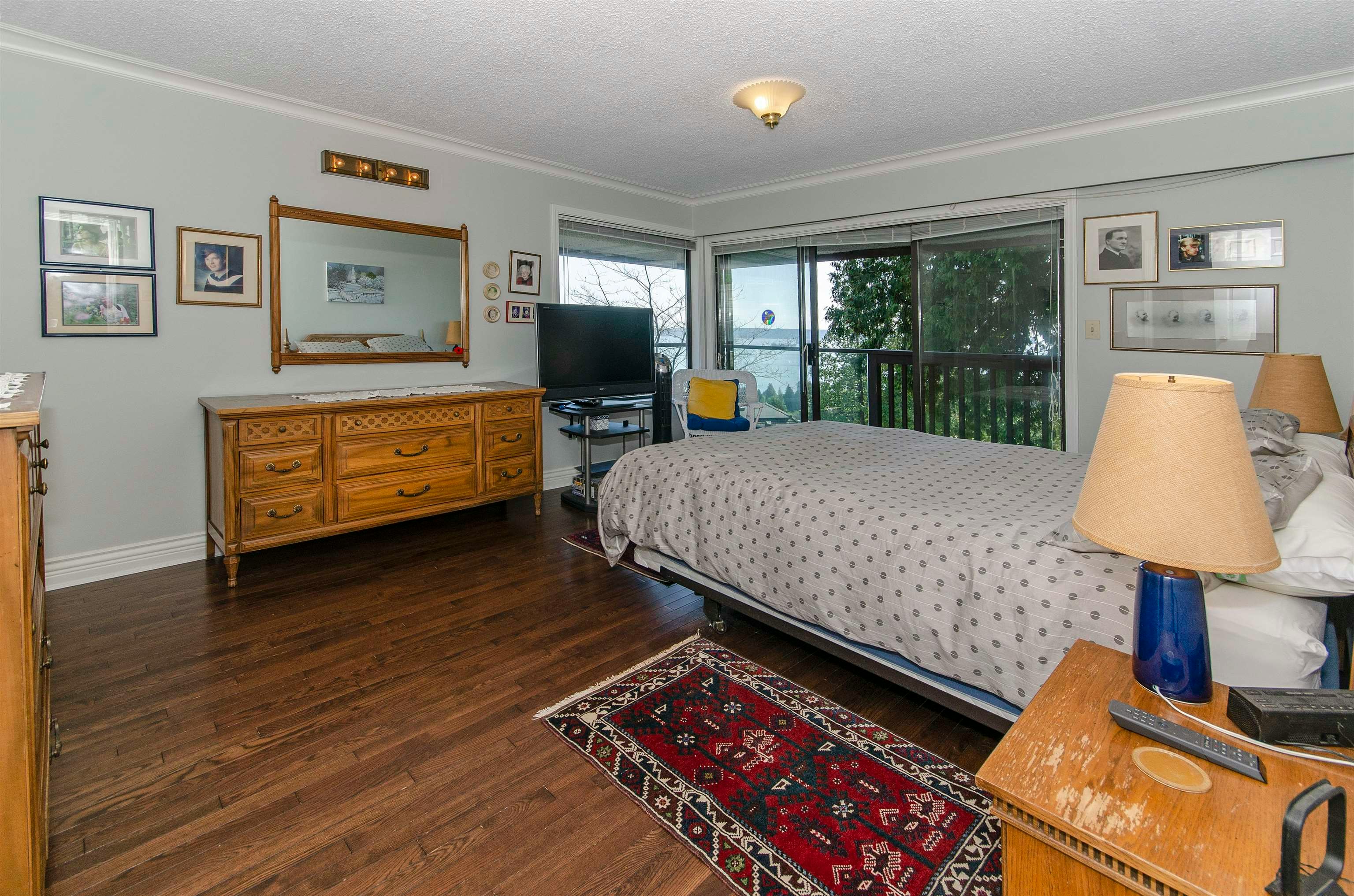 2440 Queens Avenue, West Vancouver, BC, V7V 2Y6 - 19